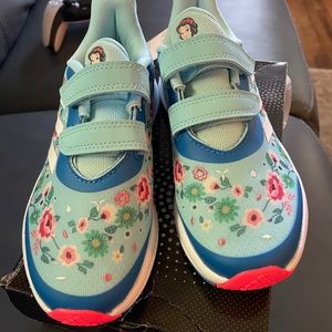 Disney Snowwhite running shoes